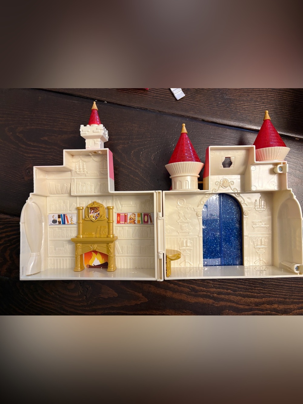 Mattel Vintage 2009 Belle Boutique storybook fold up castle with accessories